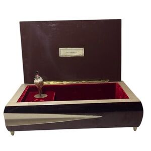 Arrivederci Ballerina Jewelry Box - Red and Brown